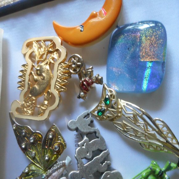 Vintage to modern brooches - Picture 2 of 7